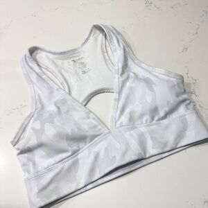 BuffBunny Collection Sports Bra Snow Camo